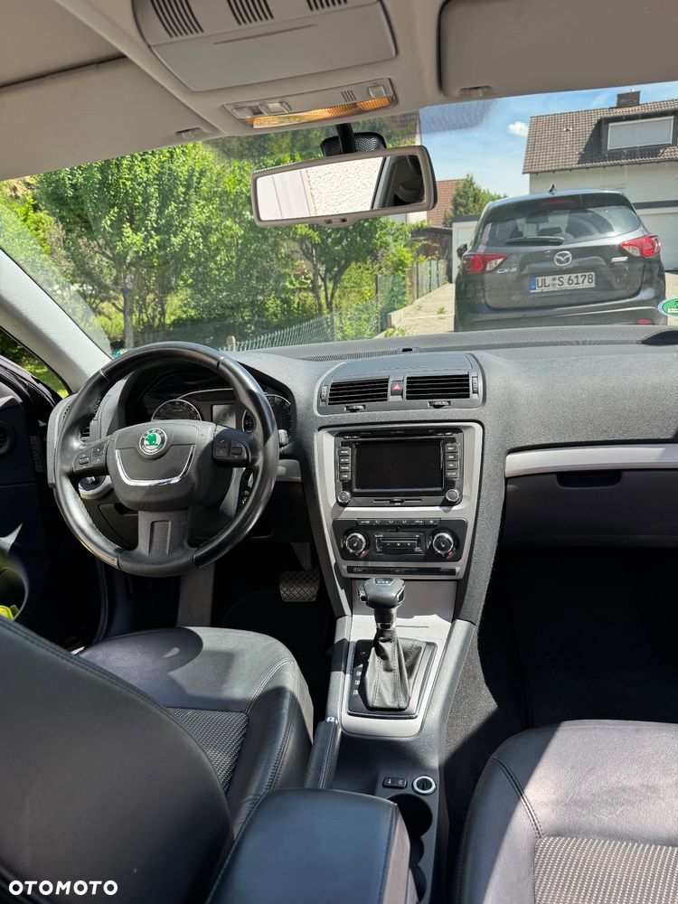 Skoda Octavia 1.6 TDI Elegance DSG - 12