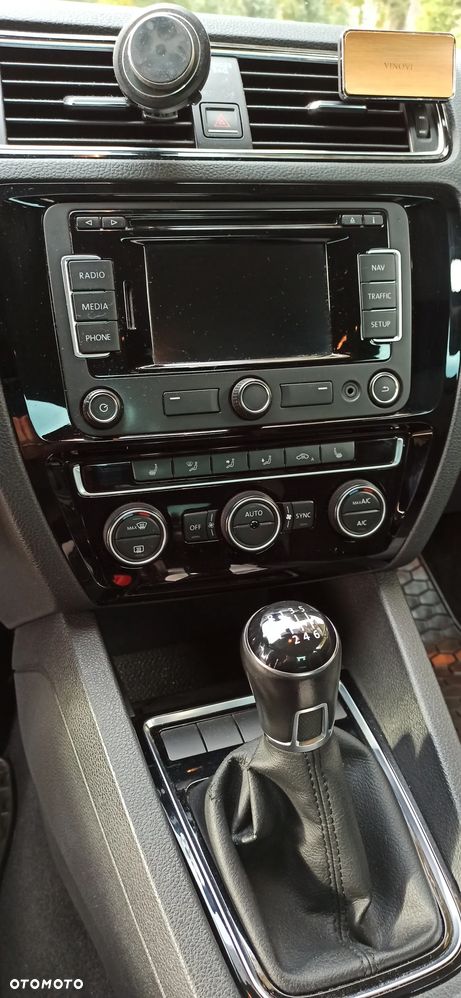 Volkswagen Jetta 1.4 TSI BMT Highline - 13