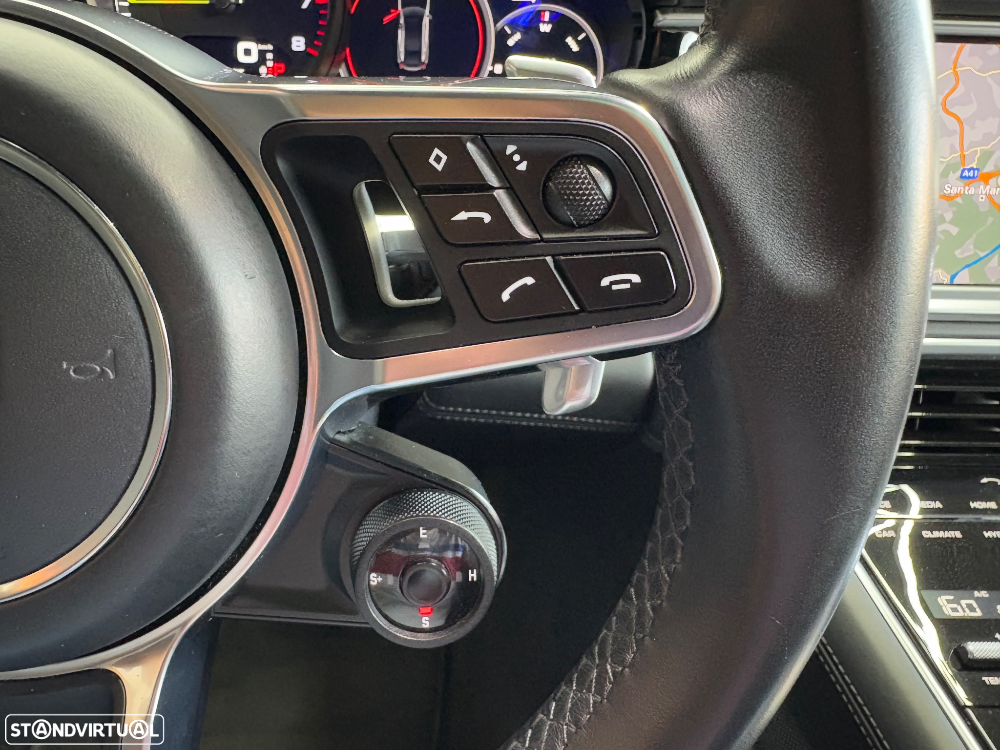 Porsche Panamera 4 E-Hybrid - 47