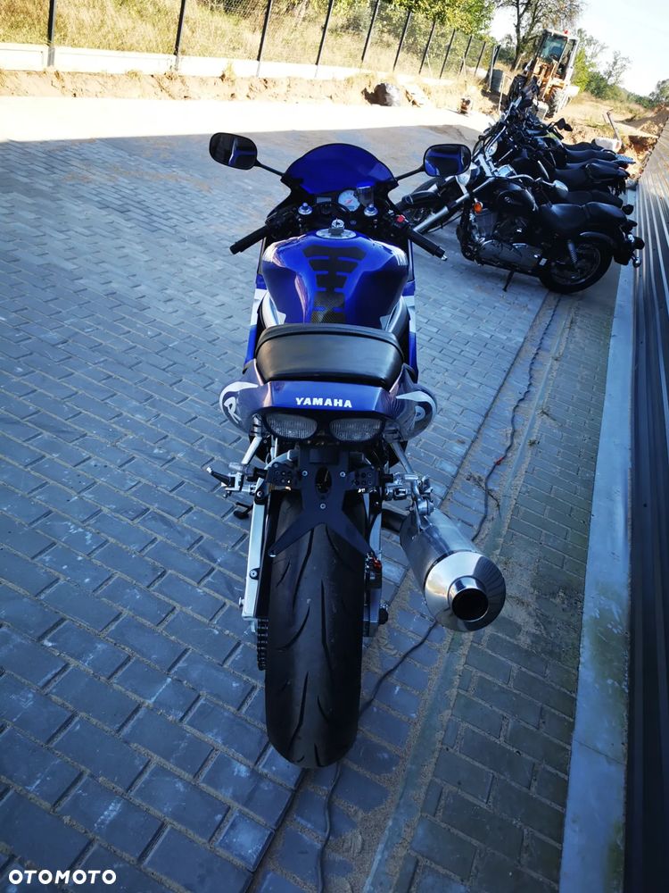 Yamaha R6 - 15