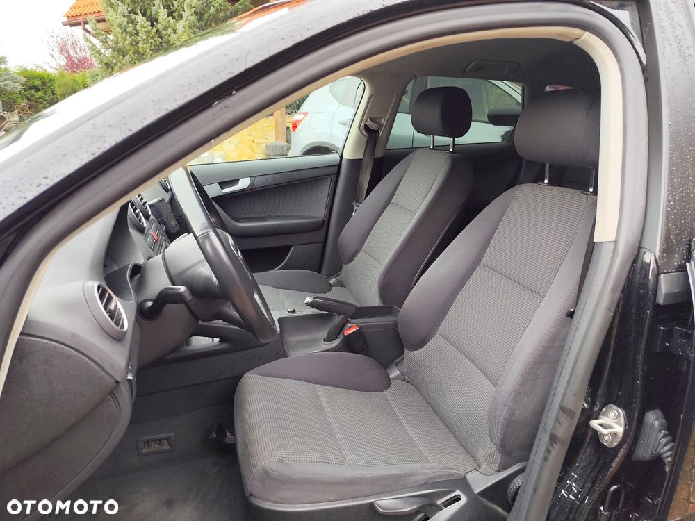 Audi A3 Sportback 2.0 FSI Attraction - 8
