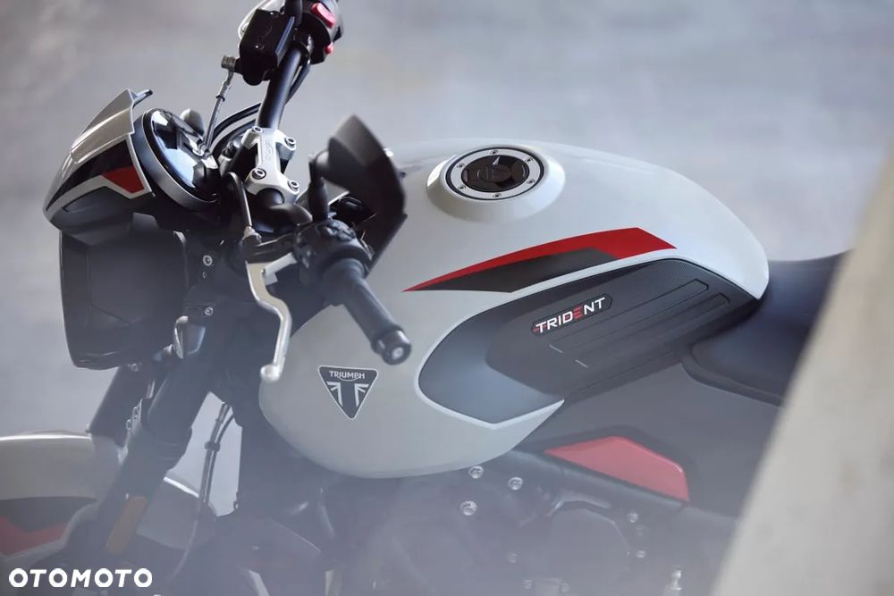 Triumph Trident - 8