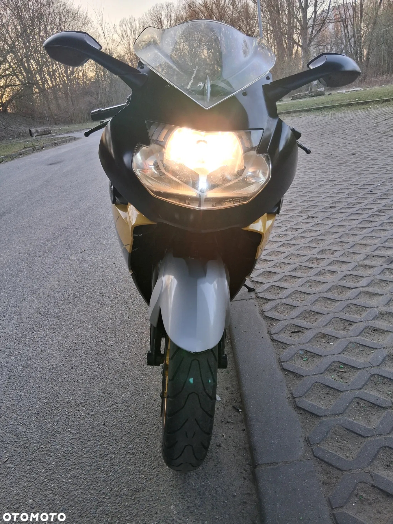 BMW K - 13