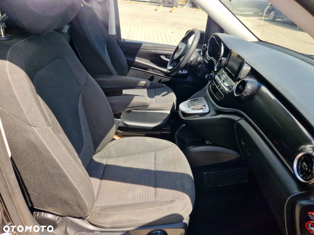 Mercedes-Benz Klasa V 220 d extralang 9G-TRONIC Special Edition Style - 8