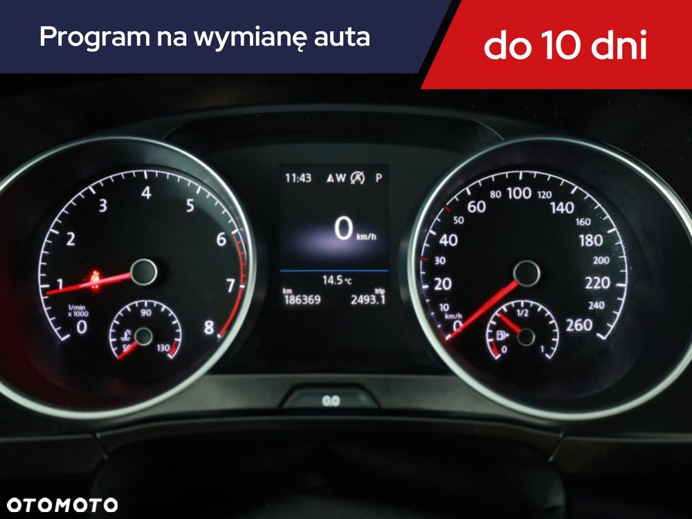 Volkswagen Touran - 10
