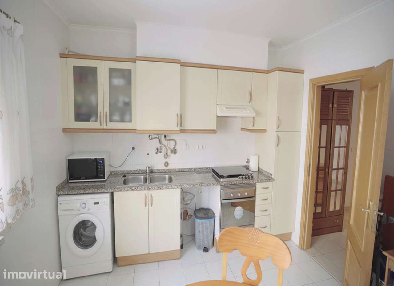 T2 com varanda, ar condicionado e cozinha equipada  Ericeira, Mafra - Grande imagem: 5/18