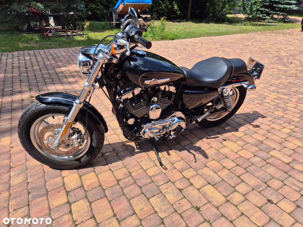 Harley-Davidson Sportster Custom 1200C - 3