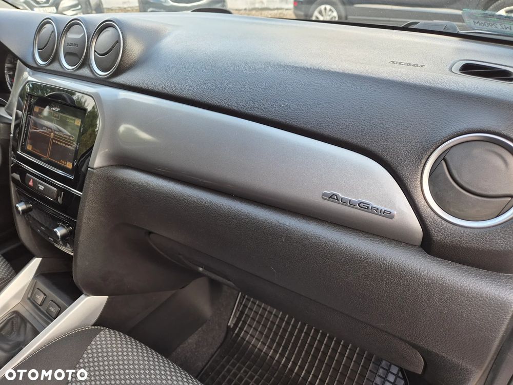 Suzuki Vitara 1.6 Premium 4WD - 17