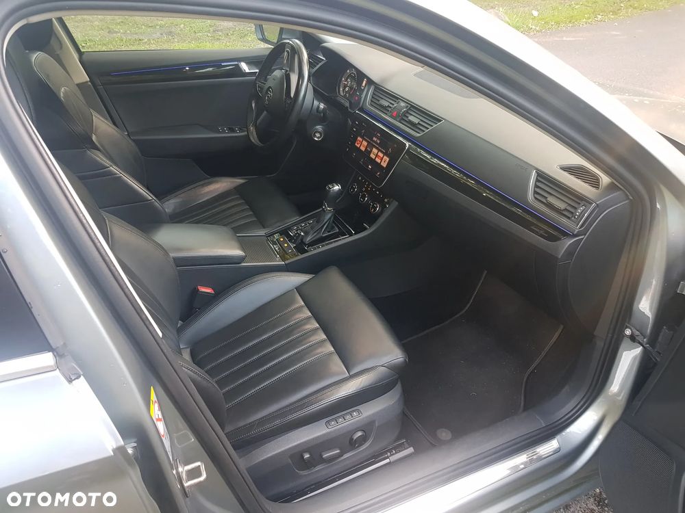 Skoda Superb 2.0 TDI 4x4 L&K DSG - 12