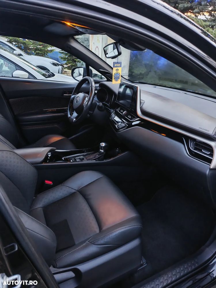Toyota C-HR Hybrid Business-Edition - 6