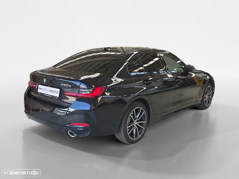 BMW 330 - 4