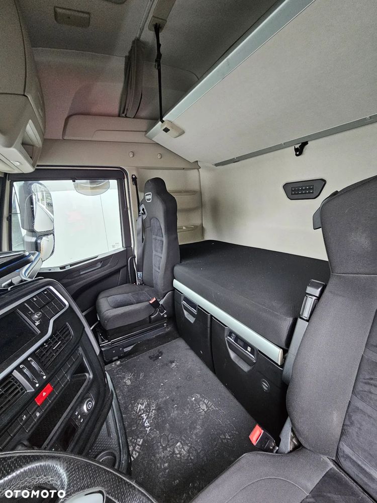 Iveco S-WAY 460KM - 10