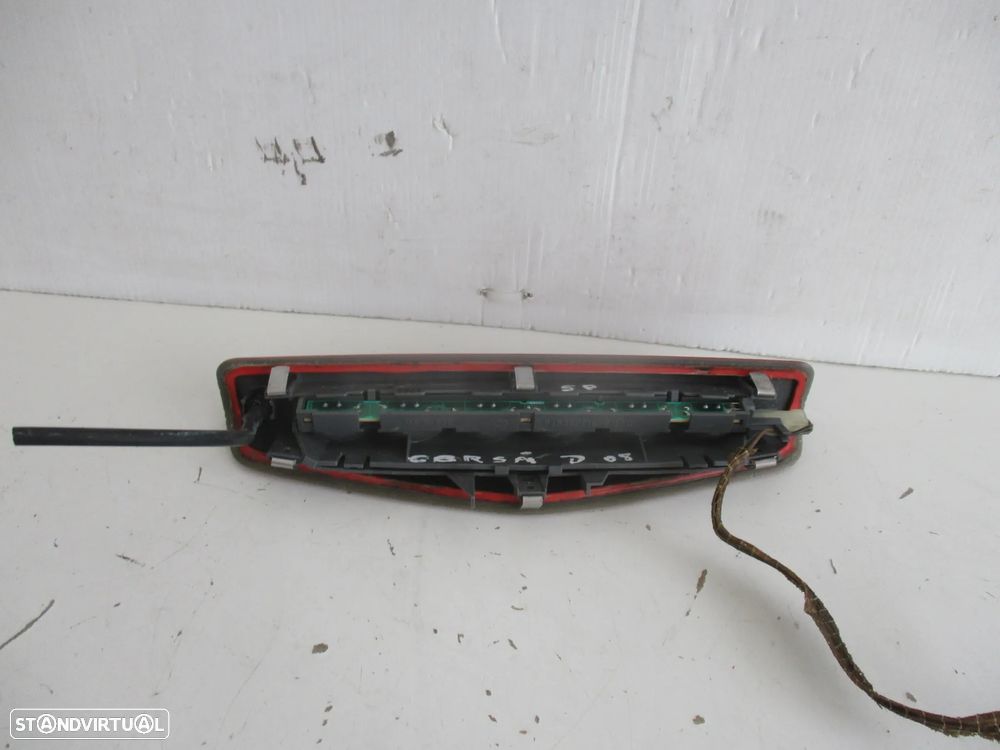 Farolim 3°stop Opel Corsa D 5 portas 2008 - 3