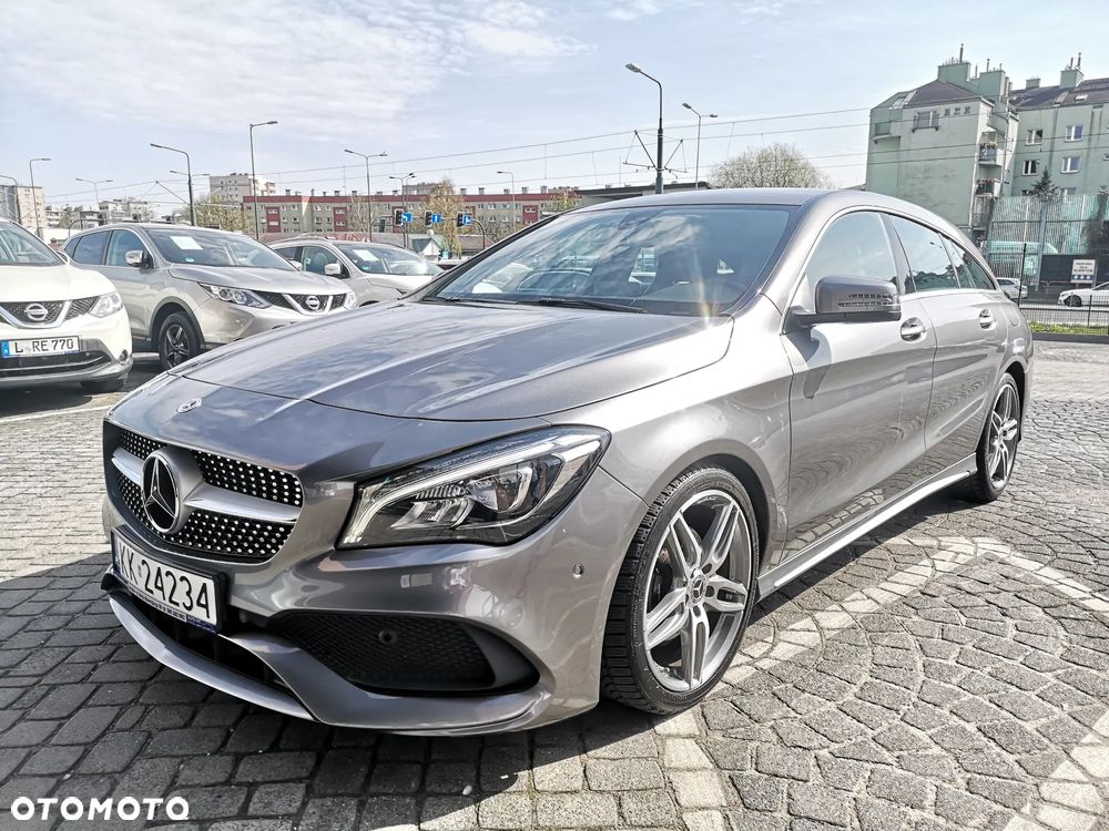 Mercedes-Benz CLA 180 7G-DCT AMG Line - 1