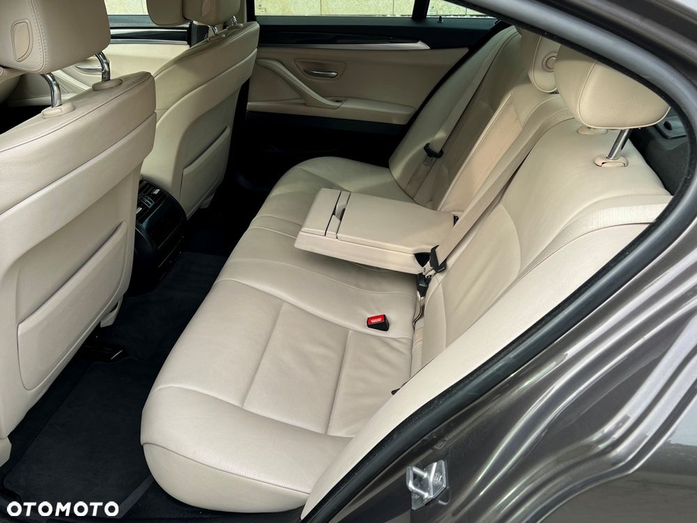BMW Seria 5 - 21