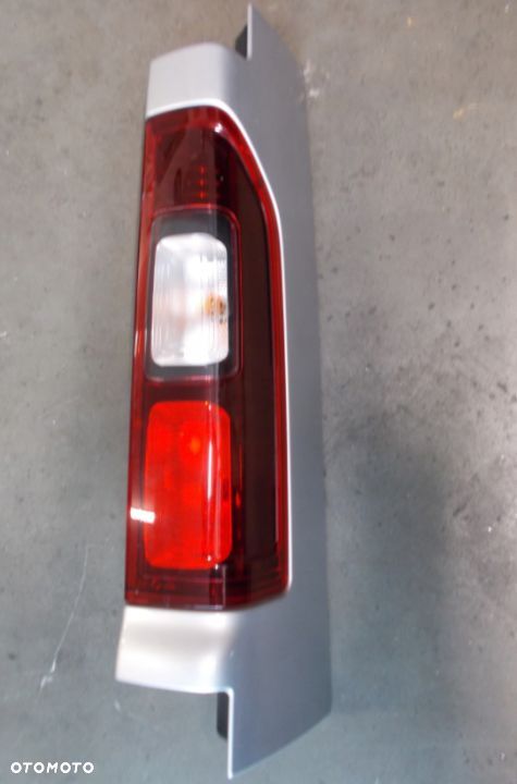 LAMPA TYŁ PRAWA FIAT TALENTO 2015- - 1