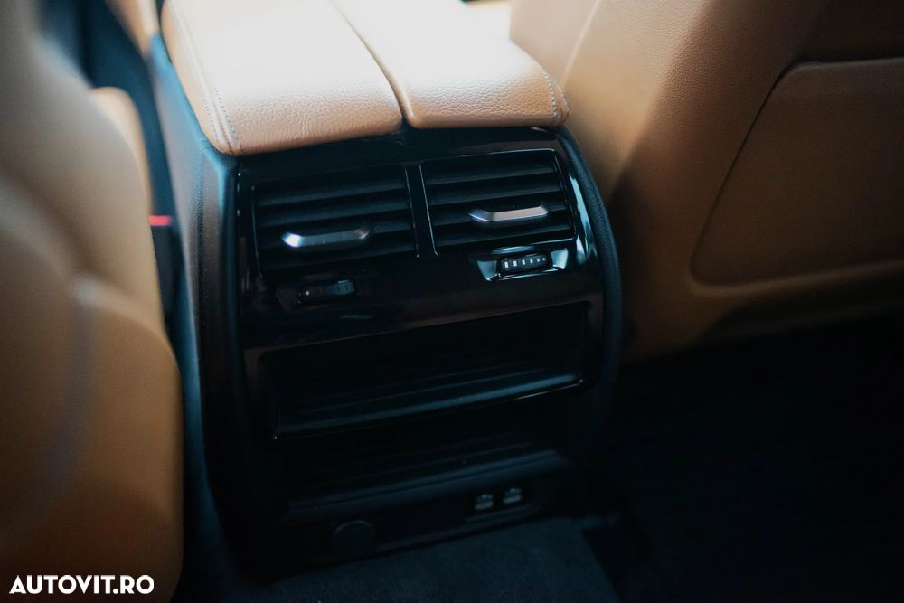 BMW Seria 5 530e Aut. Luxury Line - 27