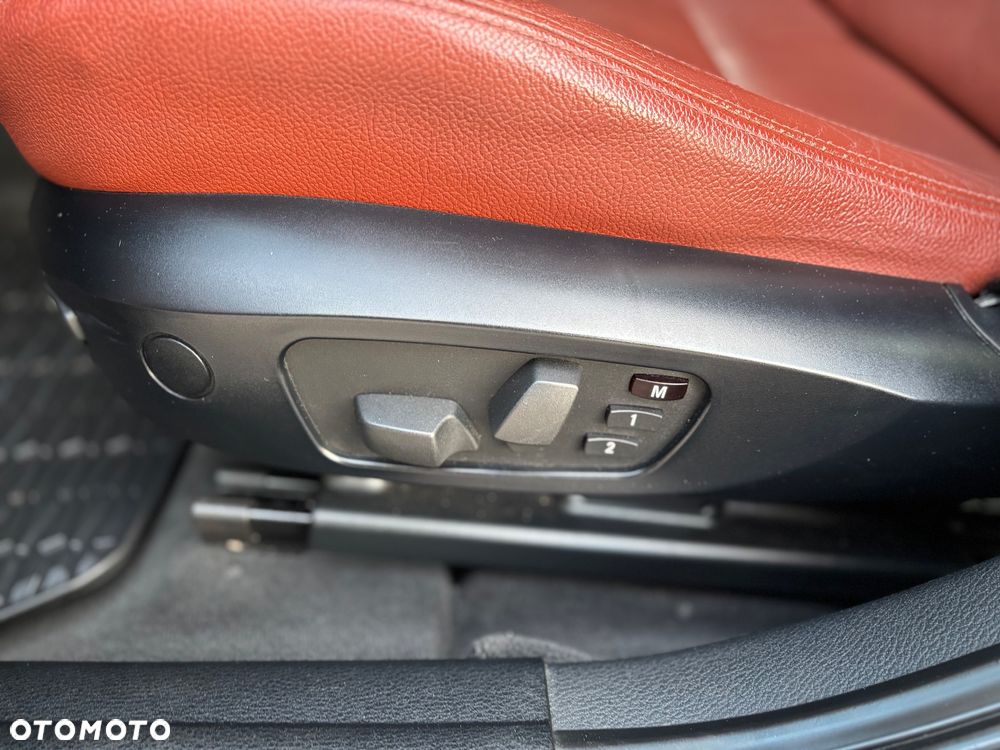 BMW X1 xDrive23d - 9