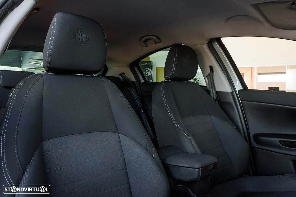 Alfa Romeo Giulietta - 24