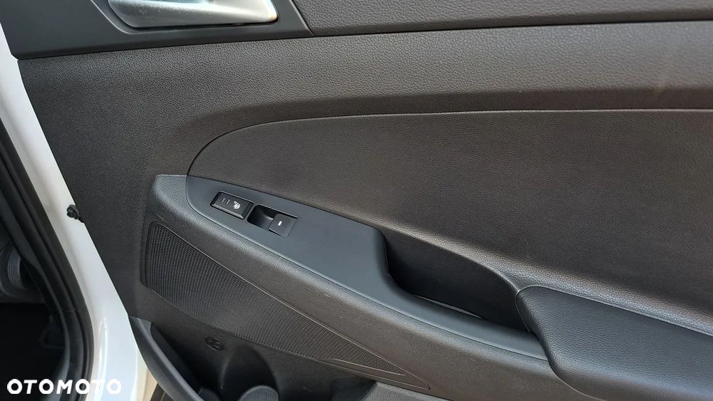 Hyundai Tucson - 25