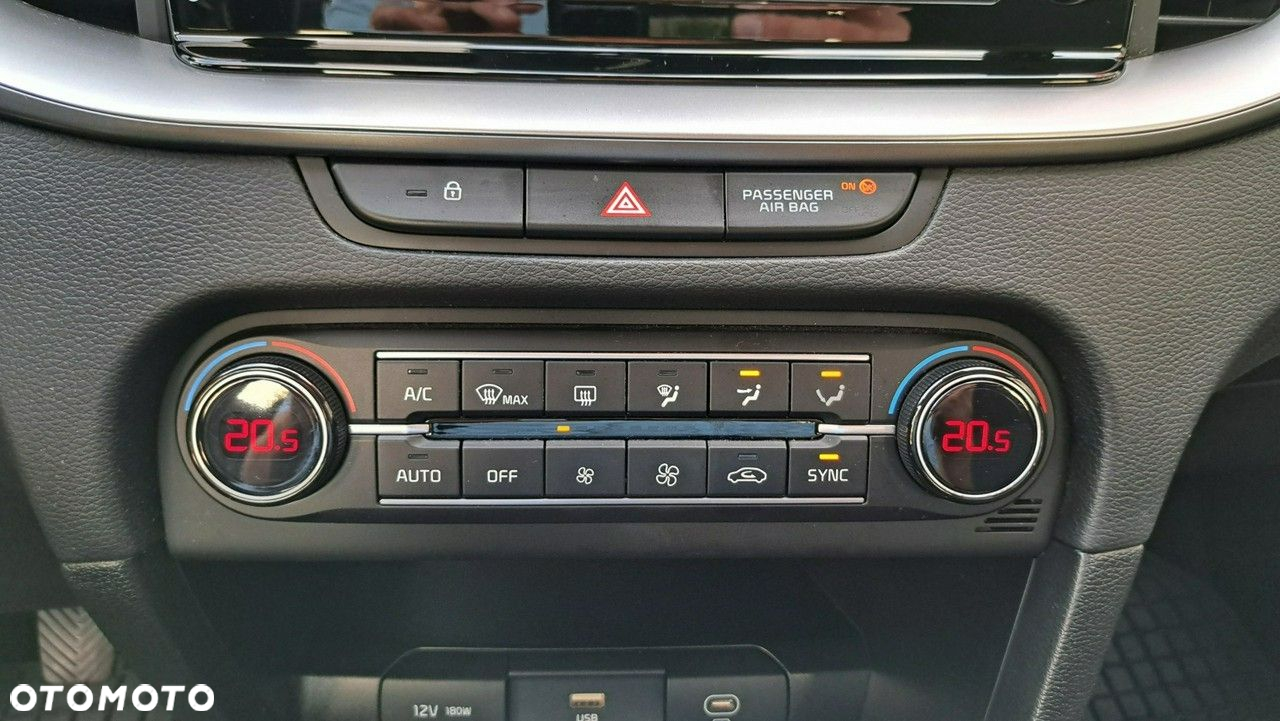 Kia Ceed - 14
