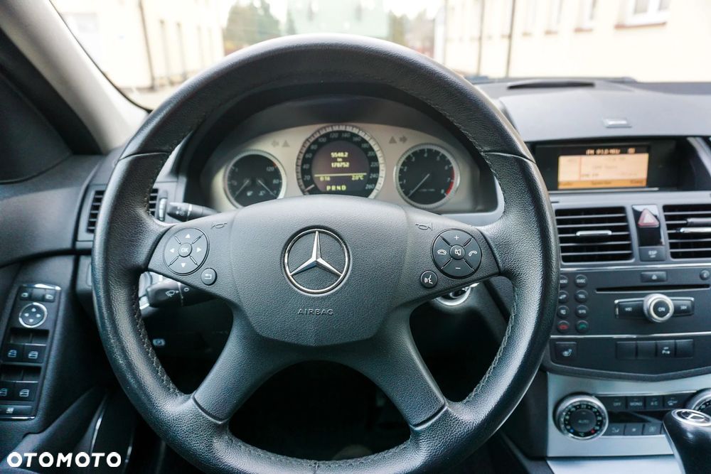 Mercedes-Benz Klasa C 200 Kompressor Automatik Avantgarde - 28