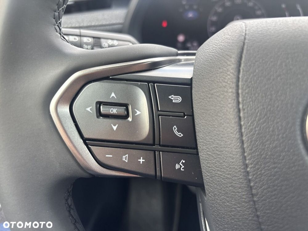 Lexus LBX 1.5 Hybrid - 25
