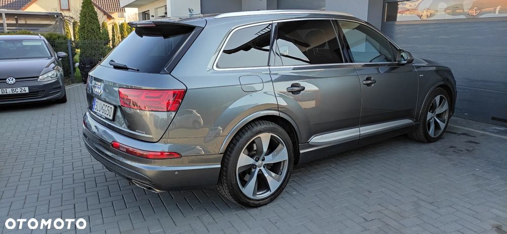 Audi Q7 - 37