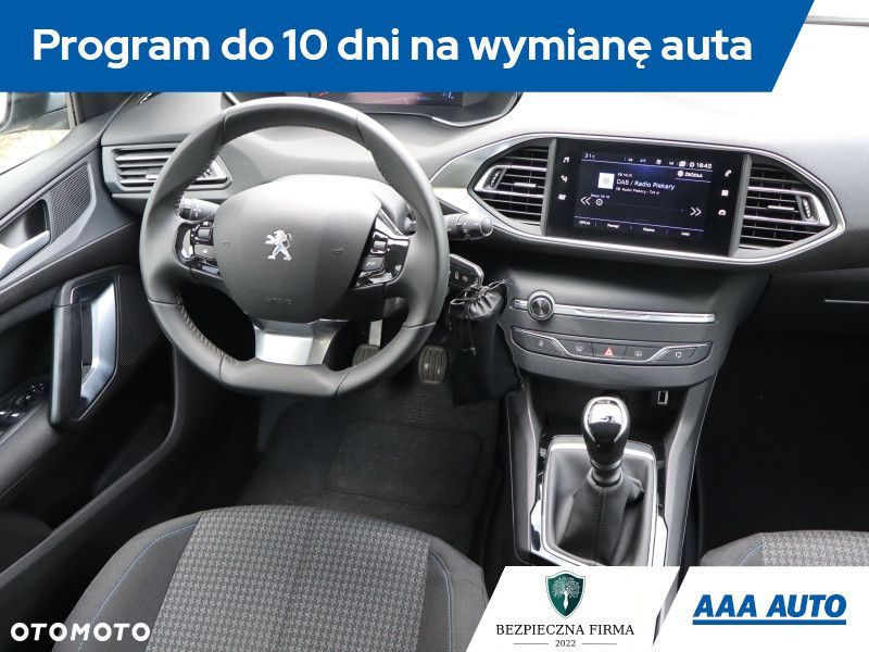 Peugeot 308 - 8