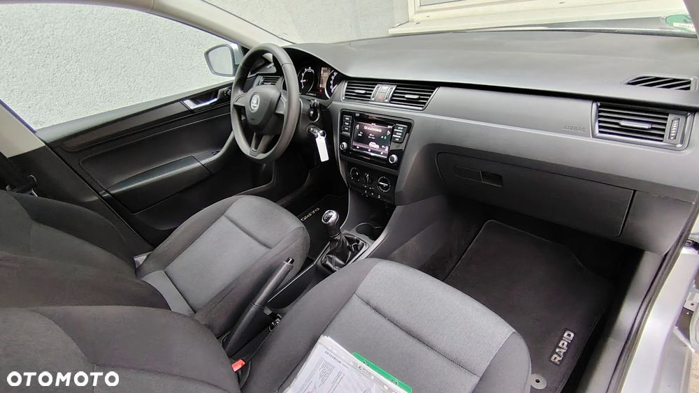Skoda RAPID 1.0 TSI Ambition - 19