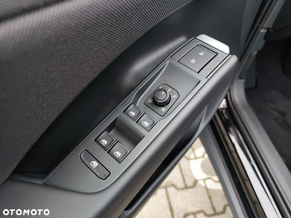 Volkswagen T-Roc 1.5 TSI Life DSG - 24