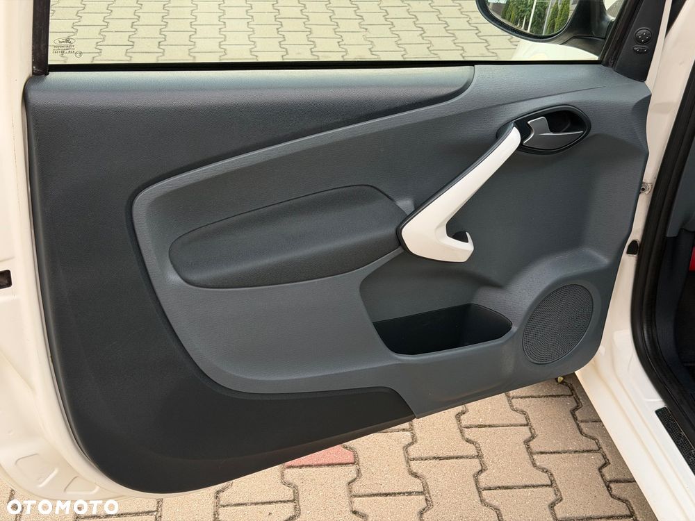 Ford KA 1.2 Titanium - 14