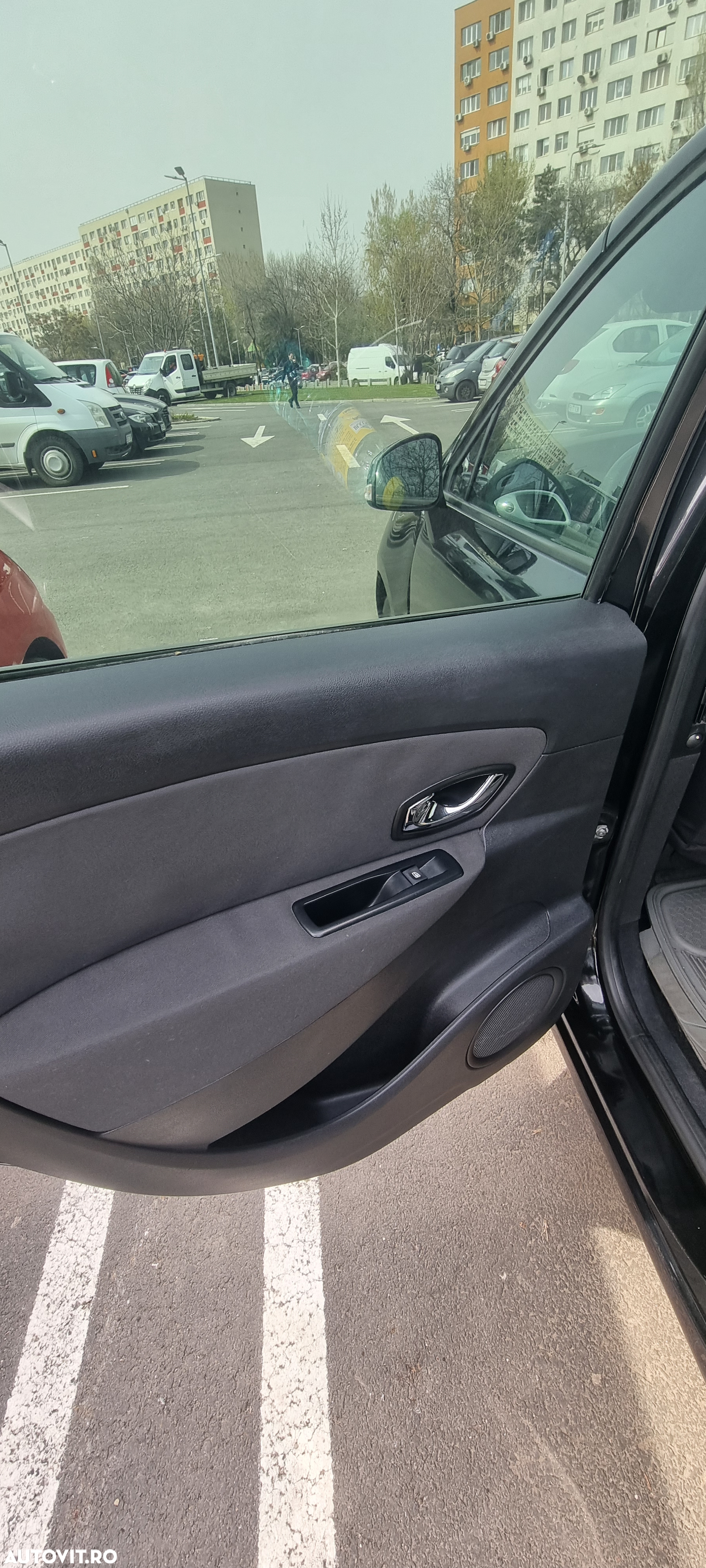 Renault Scenic - 25