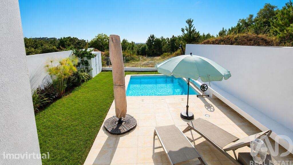 Moradia geminada T3 em Sesimbra (Castelo) de 157 m2 - Grande imagem: 2/17