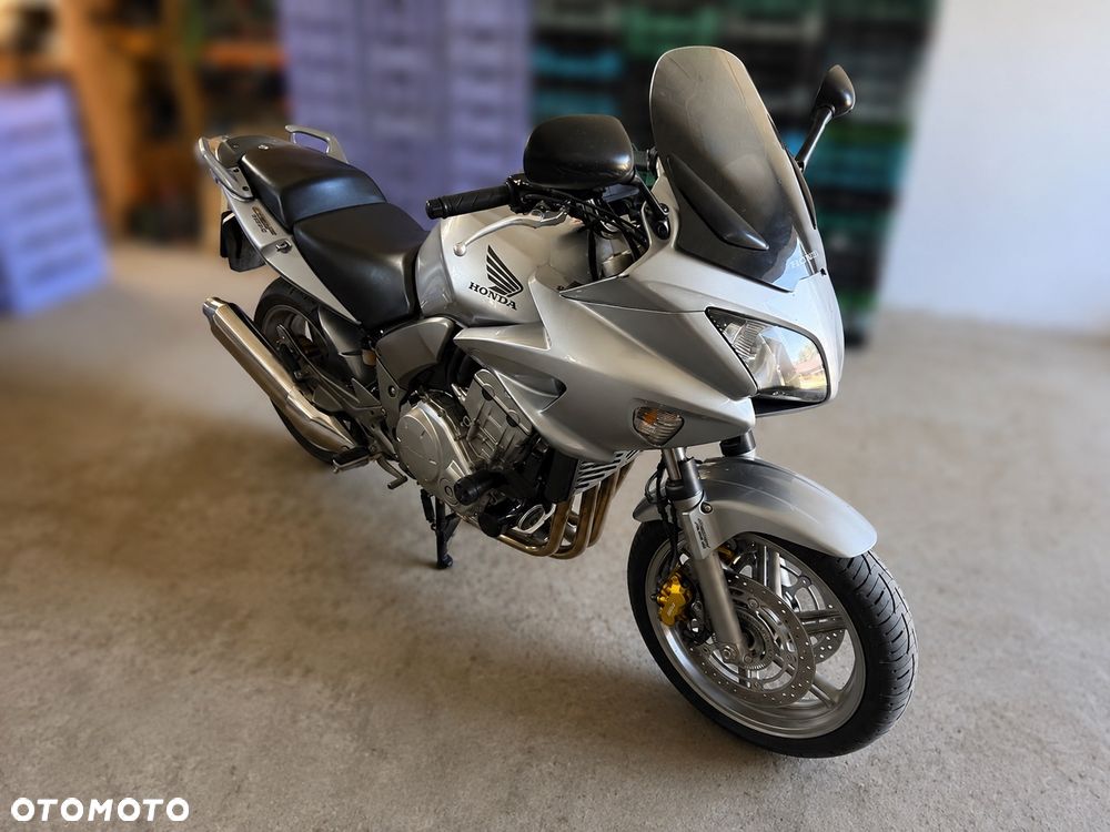 Honda CBF - 2