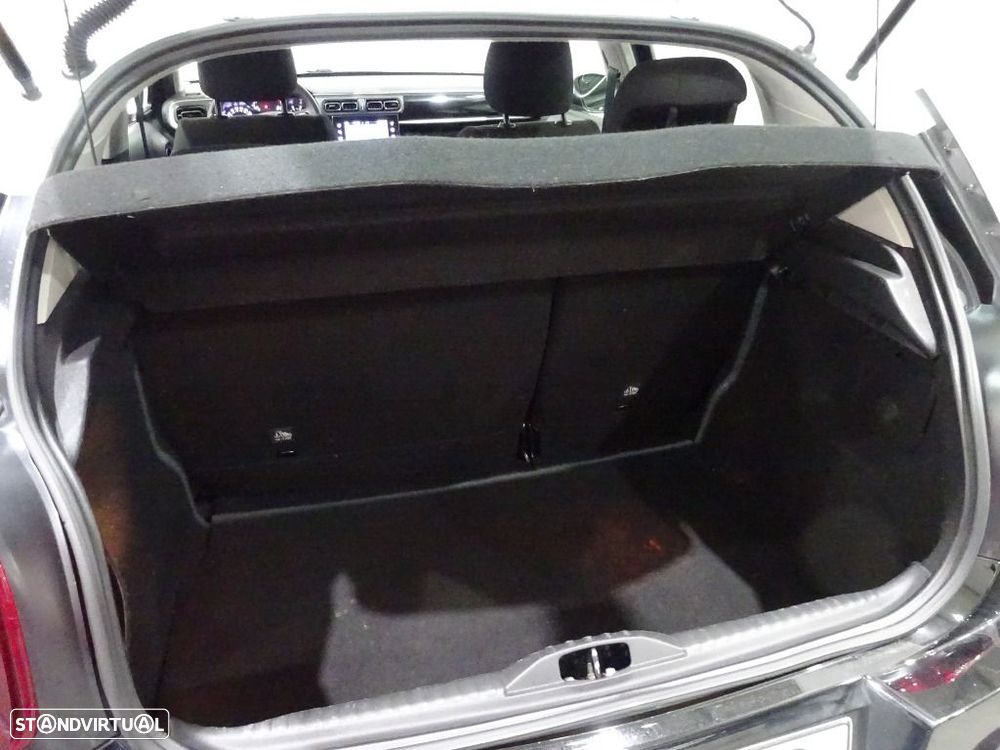 Citroën C3 1.2 PureTech Shine - 32