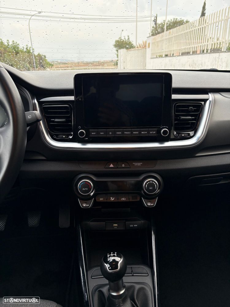Kia Stonic 1.2 MPi Vibe - 4