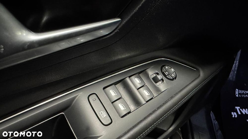 Peugeot 3008 1.5 BlueHDi Allure S&S EAT8 - 27