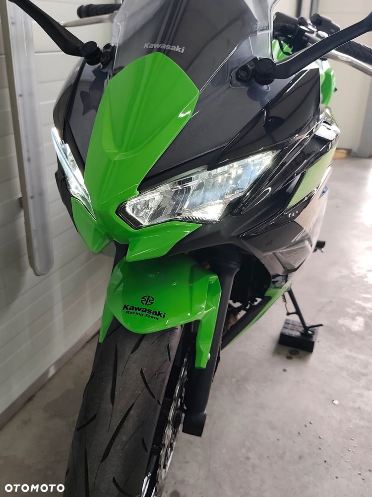 Kawasaki Ninja - 2
