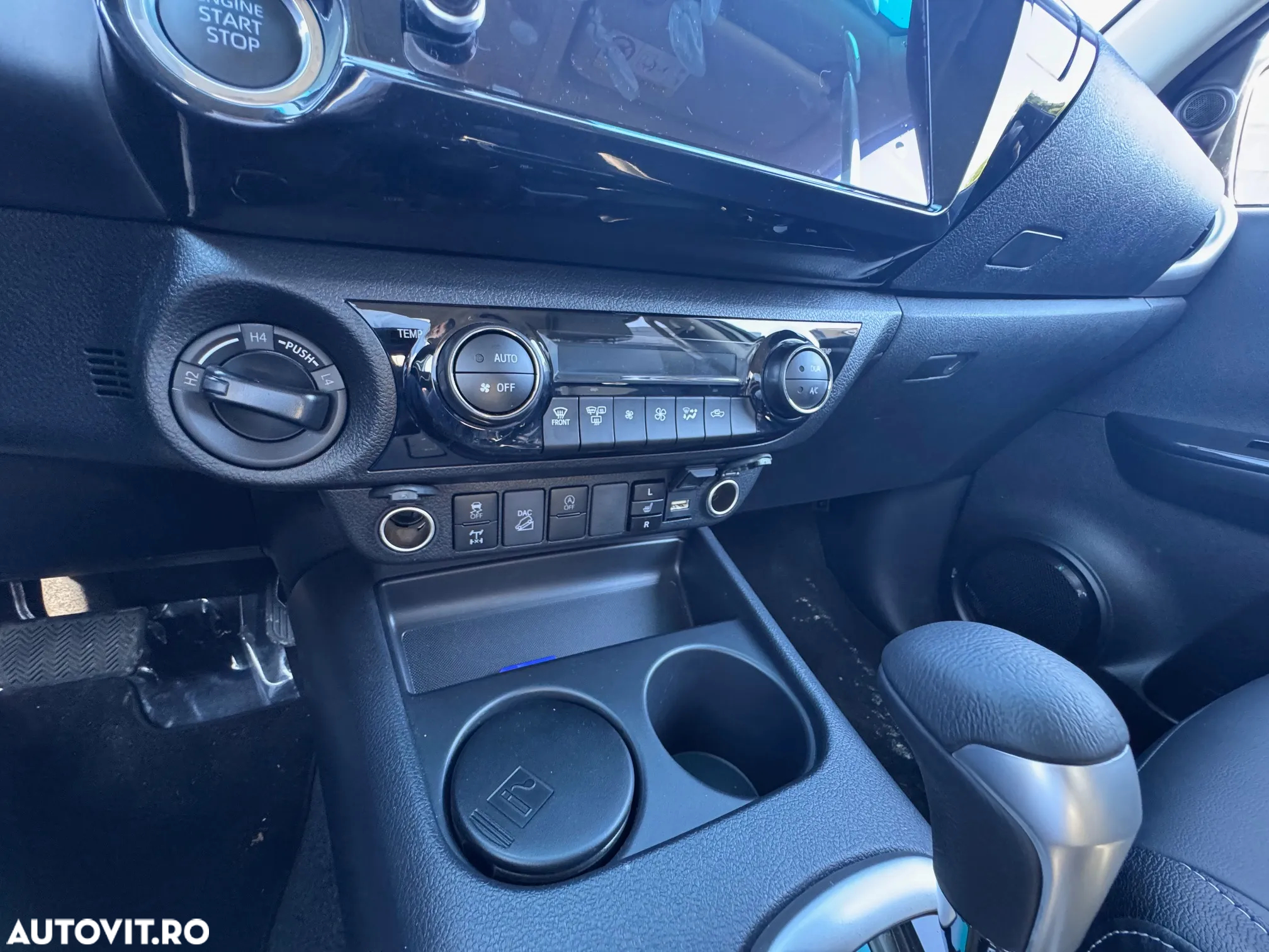 Toyota Hilux 2.4D 150CP 4x4 Double Cab AT Executive - 13