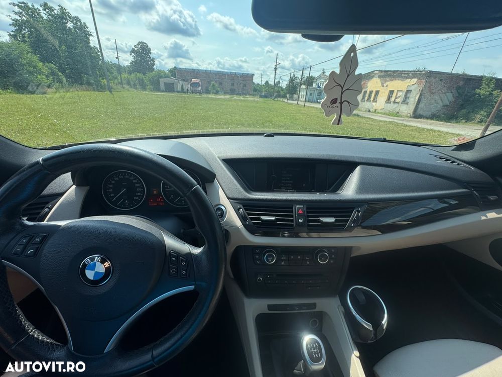 BMW X1 xDrive18d - 10