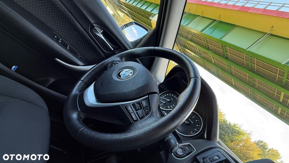 BMW Seria 1 116i - 16