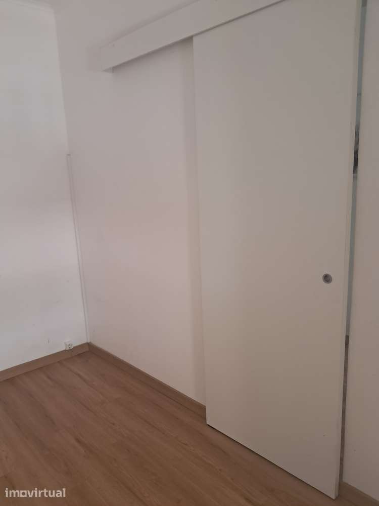T1 Remodelado Centro de Arroios - Grande imagem: 4/18