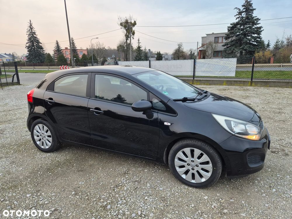 Kia Rio - 20