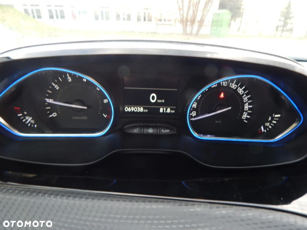 Peugeot 2008 PureTech 110 Stop&Start Crossway - 24