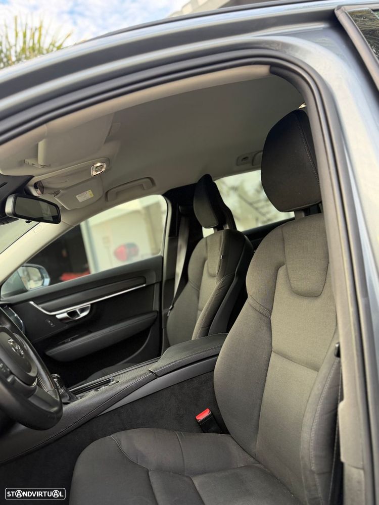 Volvo V90 2.0 D4 Momentum Geartronic - 11