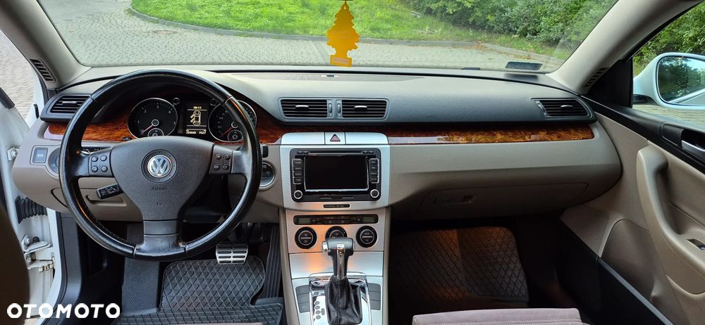 Volkswagen Passat 2.0 TDI DPF Highline DSG - 18