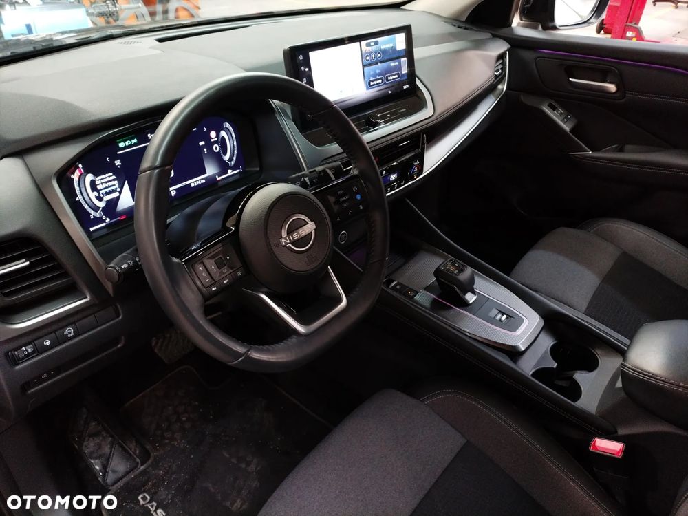 Nissan Qashqai 1.3 DIG-T MHEV N-Connecta Xtronic - 11