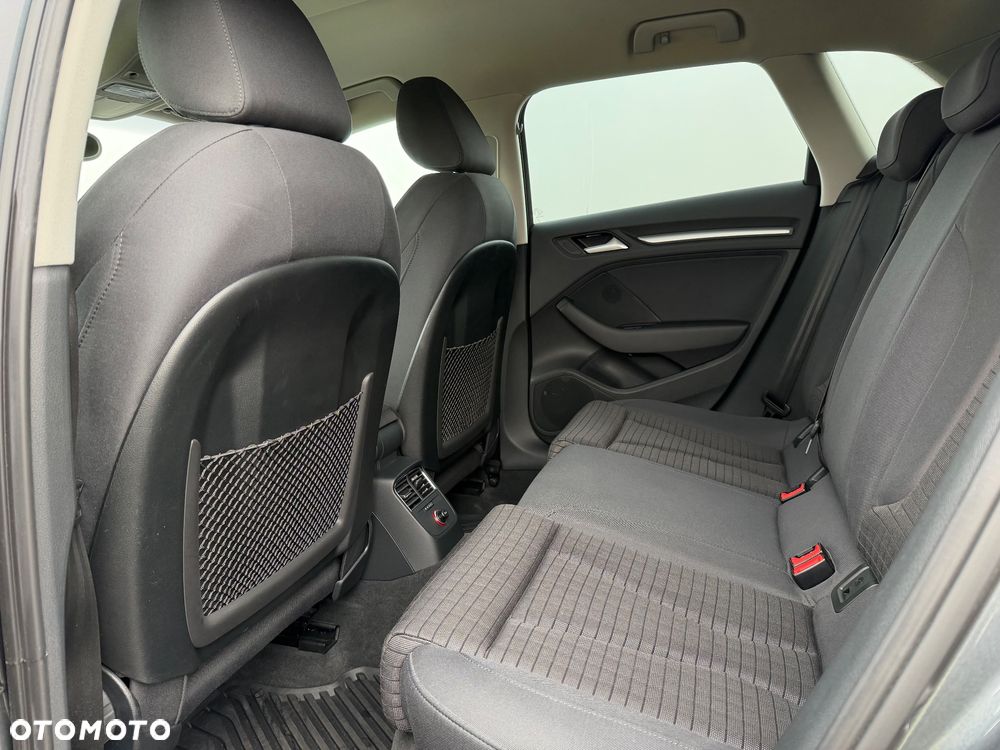 Audi A3 Sportback 1.4 TFSI CoD ultra Ambiente - 28