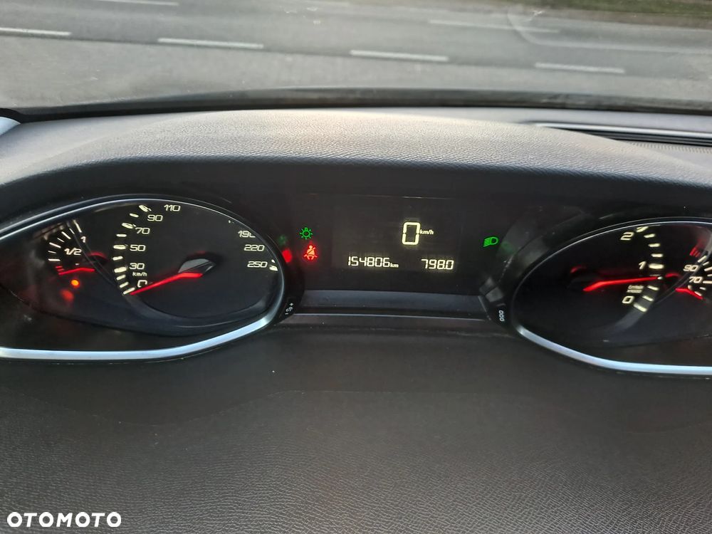 Peugeot 308 BlueHDi 120 Stop & Start Allure - 25